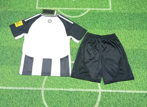 Odysseas Vlachodimos Kinder Trikot 24/25